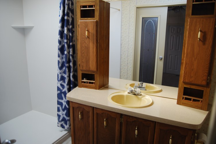 802 Leswood-Bathroom (1)