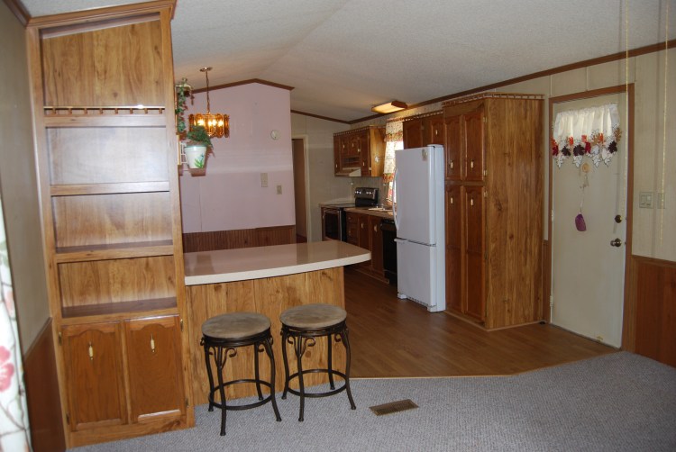 802 Leswood-Kitchen (1)